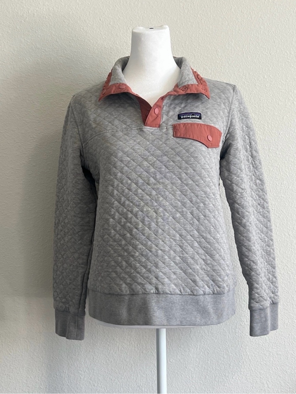 Patagonia Women's Quilted Snap-T Pullover - Gray with Rust Trim Size XS